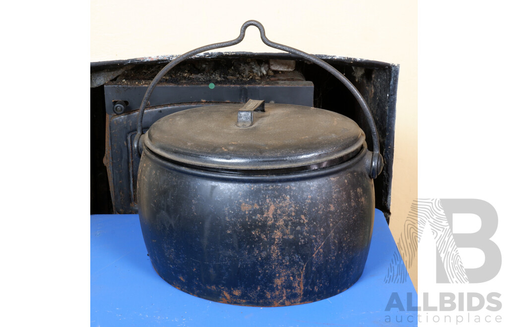 Early 20th Century Kenrick Cast Iron Cooking Pot
