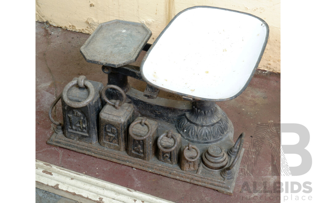 Good Antique Set of Scales with Weights up to 14lb