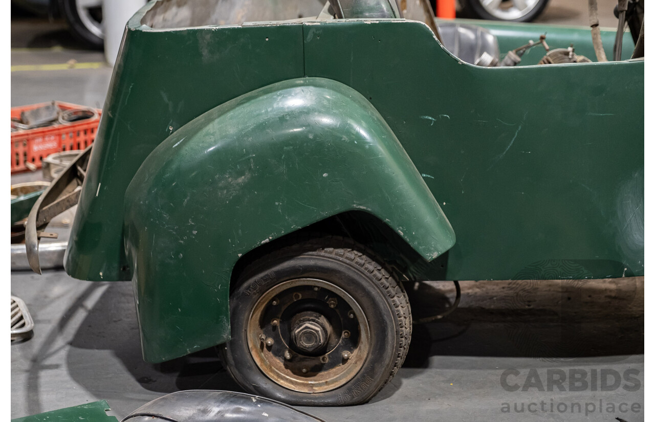 Circa 1957 Bond Minicar Mark C or D Tourer Three Wheeler 2d Convertible Green 0.2L - Project Car