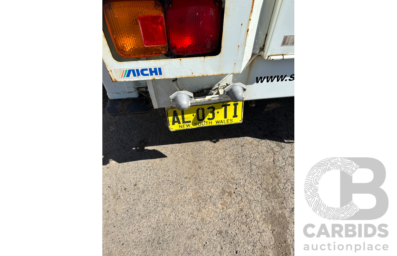 07/2006 Hino GD 6D1J EWP Truck