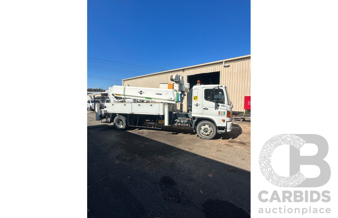 07/2006 Hino GD 6D1J EWP Truck