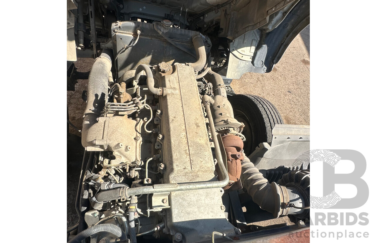 07/2006 Hino GD 6D1J EWP Truck