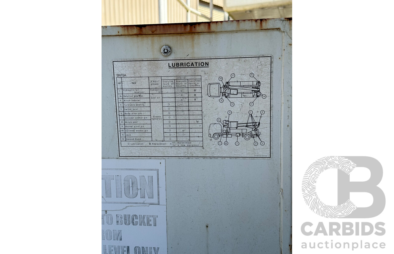 07/2006 Hino GD 6D1J EWP Truck