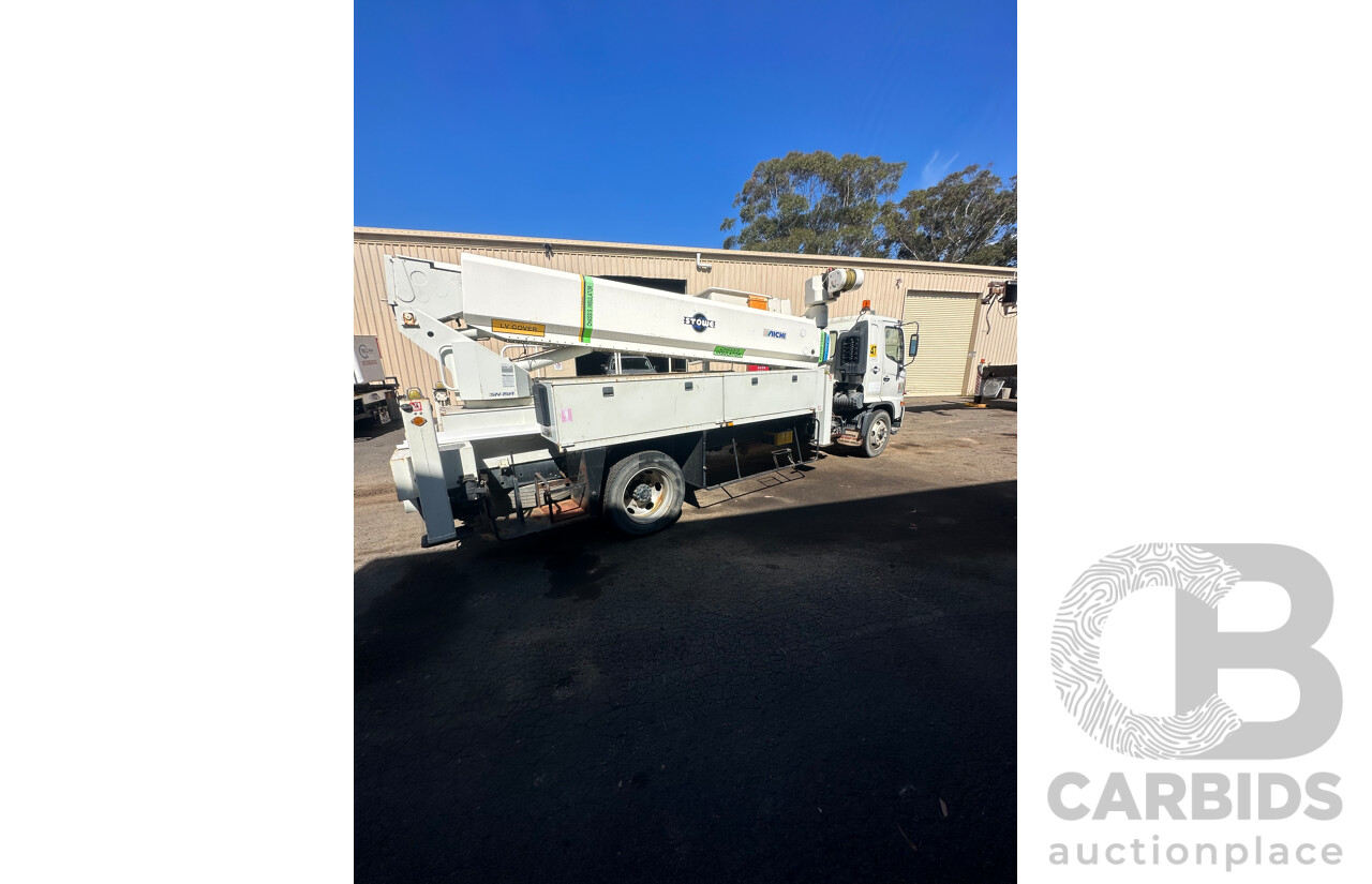 07/2006 Hino GD 6D1J EWP Truck