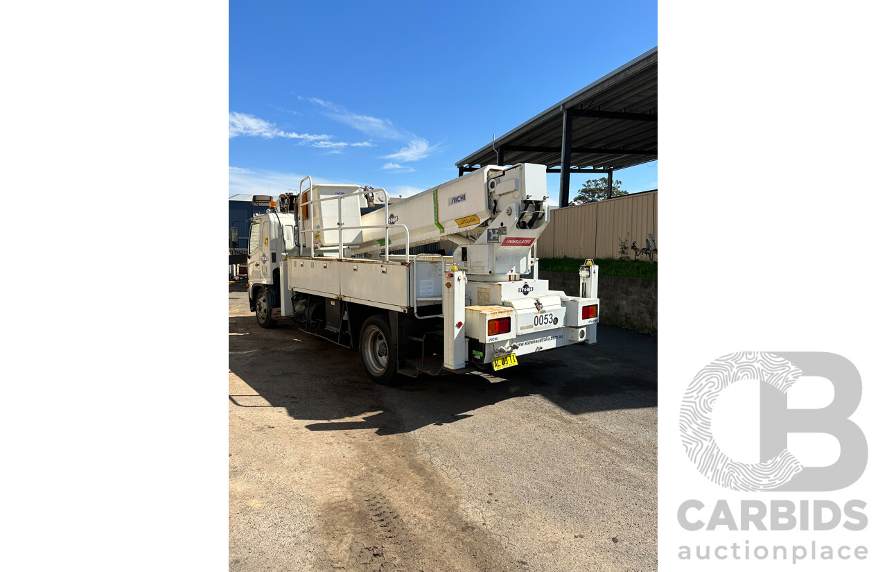07/2006 Hino GD 6D1J EWP Truck