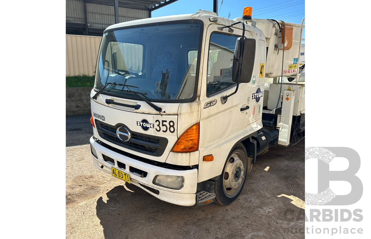 07/2006 Hino GD 6D1J EWP Truck