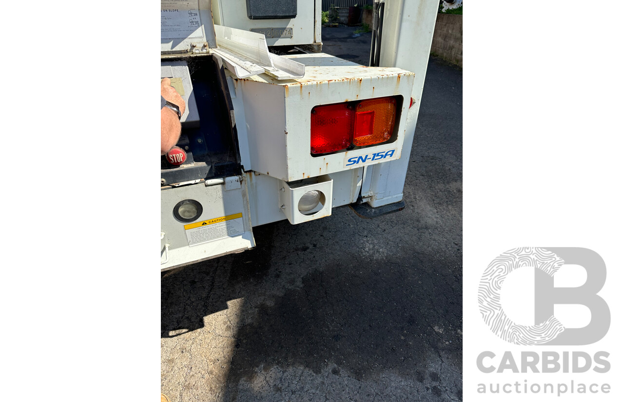 07/2006 Hino GD 6D1J EWP Truck