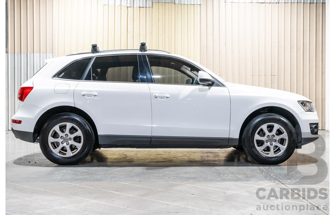 9/2009 Audi Q5 2.0 TFSI Quattro (AWD) 8R 4d Wagon White Turbo 2.0L
