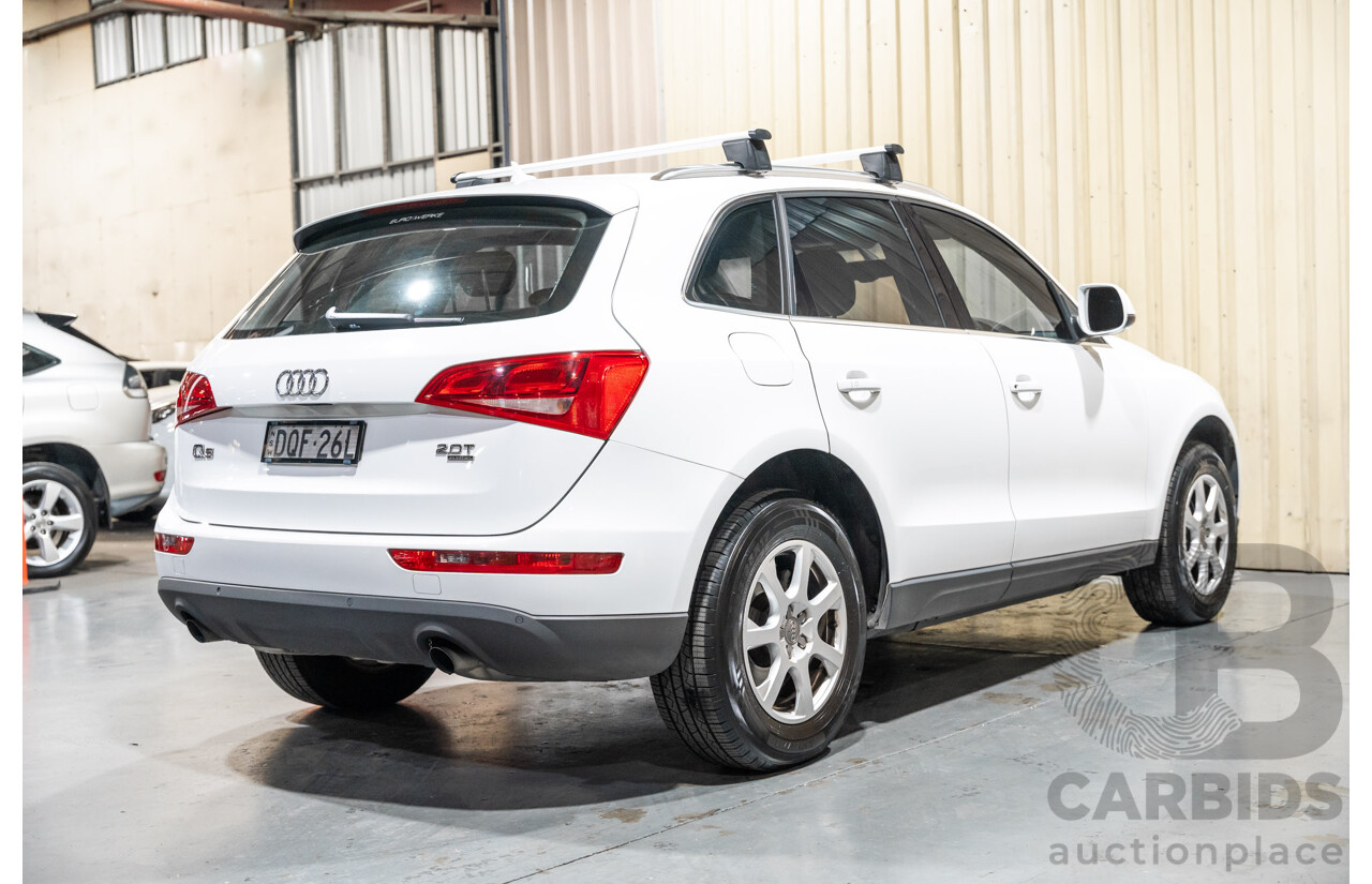 9/2009 Audi Q5 2.0 TFSI Quattro (AWD) 8R 4d Wagon White Turbo 2.0L