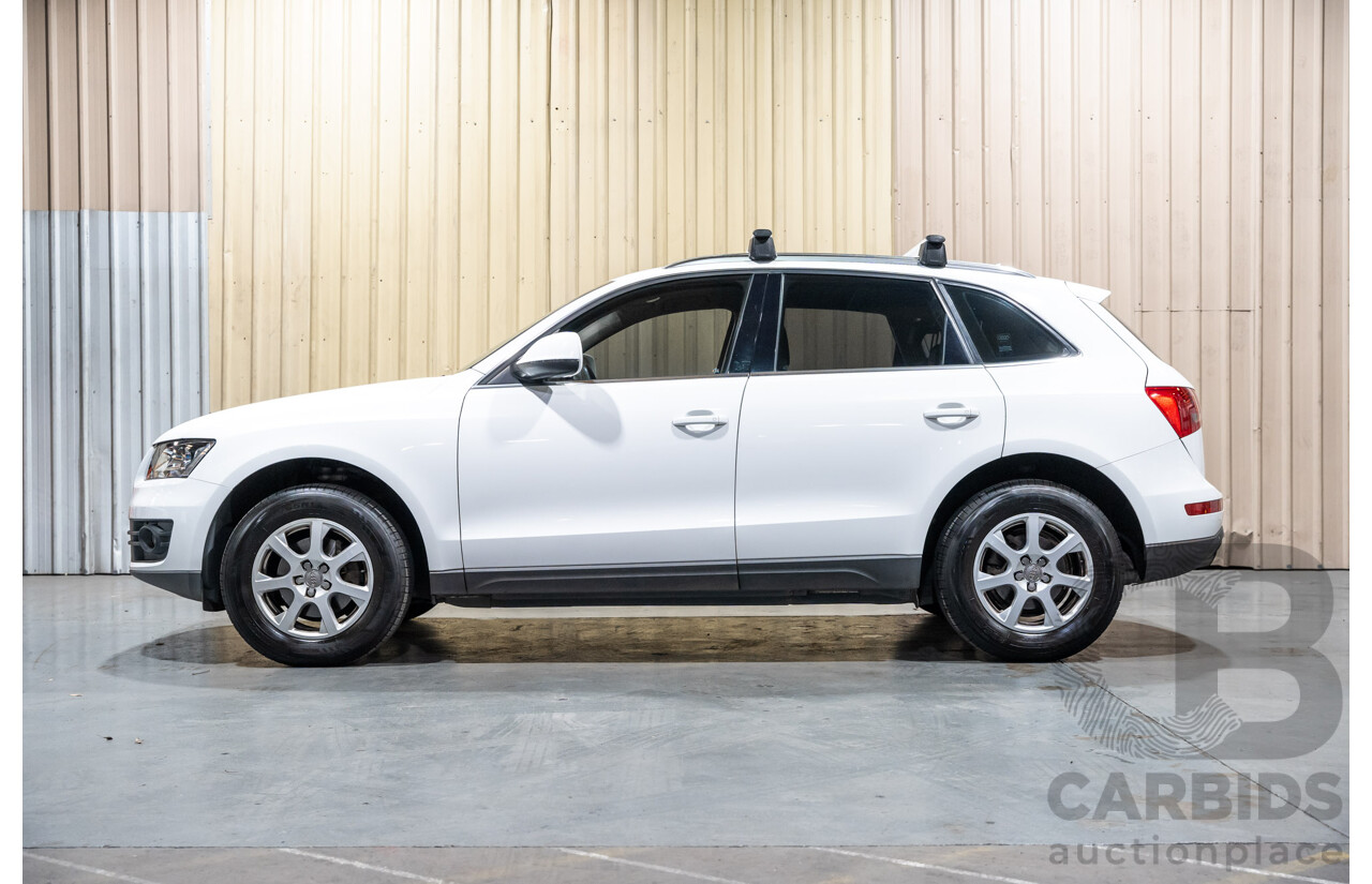 9/2009 Audi Q5 2.0 TFSI Quattro (AWD) 8R 4d Wagon White Turbo 2.0L