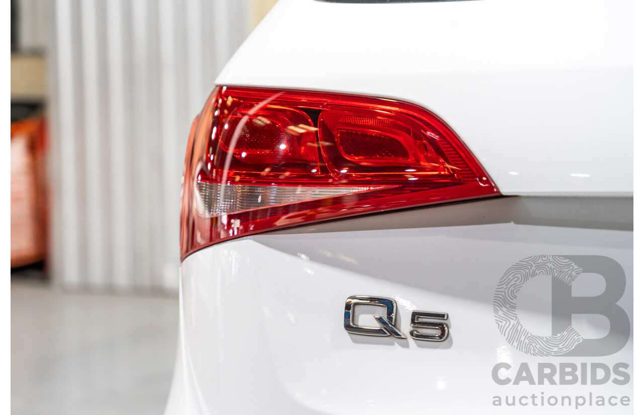 9/2009 Audi Q5 2.0 TFSI Quattro (AWD) 8R 4d Wagon White Turbo 2.0L