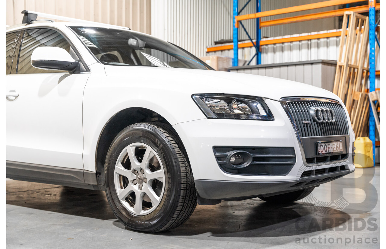 9/2009 Audi Q5 2.0 TFSI Quattro (AWD) 8R 4d Wagon White Turbo 2.0L