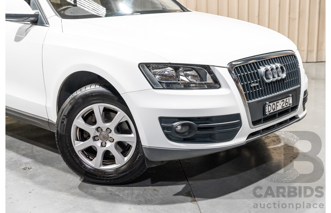 9/2009 Audi Q5 2.0 TFSI Quattro (AWD) 8R 4d Wagon White Turbo 2.0L