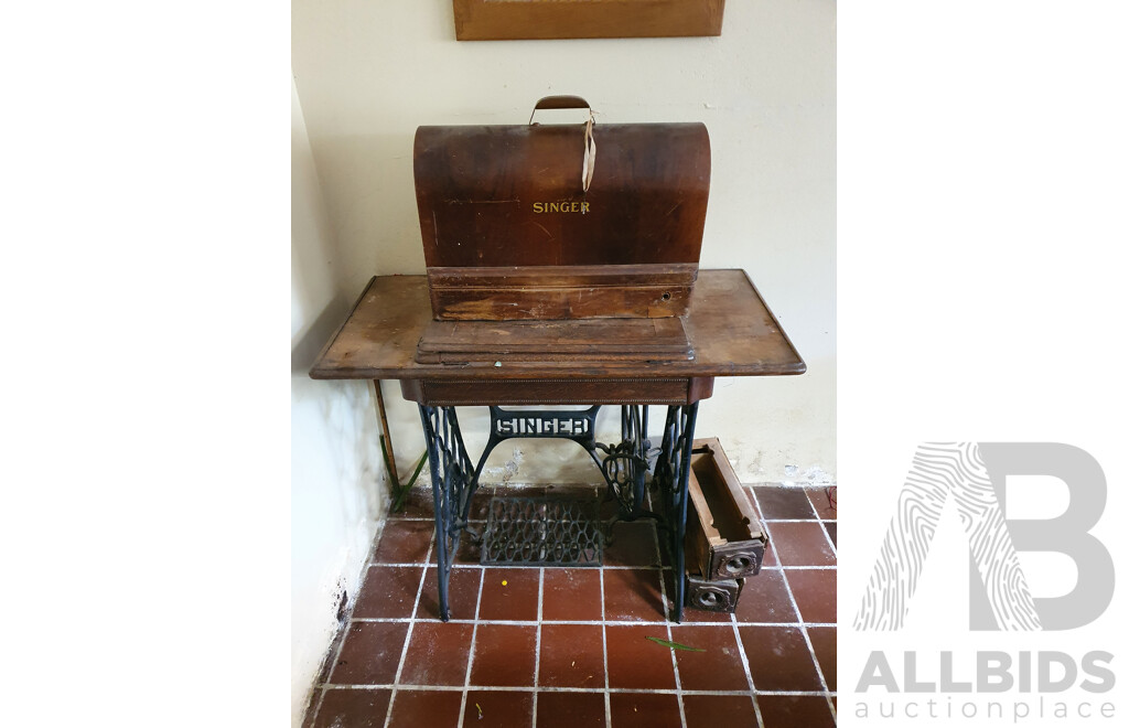 Antique Singer Oak Treadle Sewing Machine Table with Additional Singer Sewing Machine and Two Drawers