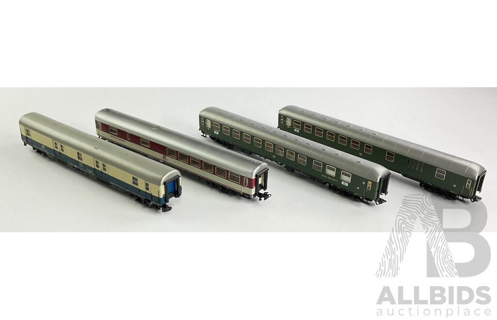 Collection of Four HO Scale German Passenger Cars Including Marklin