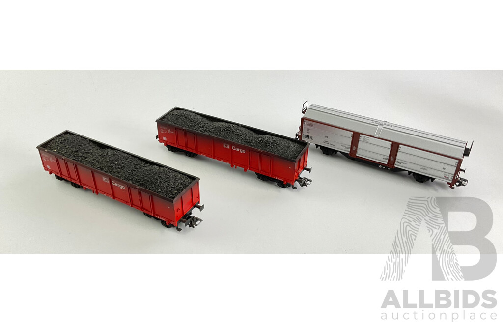Marklin HO Scale DB Cargo Coal Wagons and Sliding Door Wagon