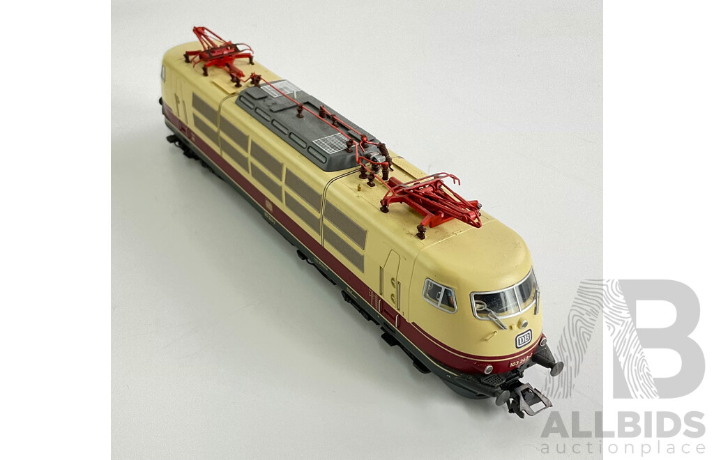 Marklin HO Scale German Electric Locomotive 103249-2, 39170