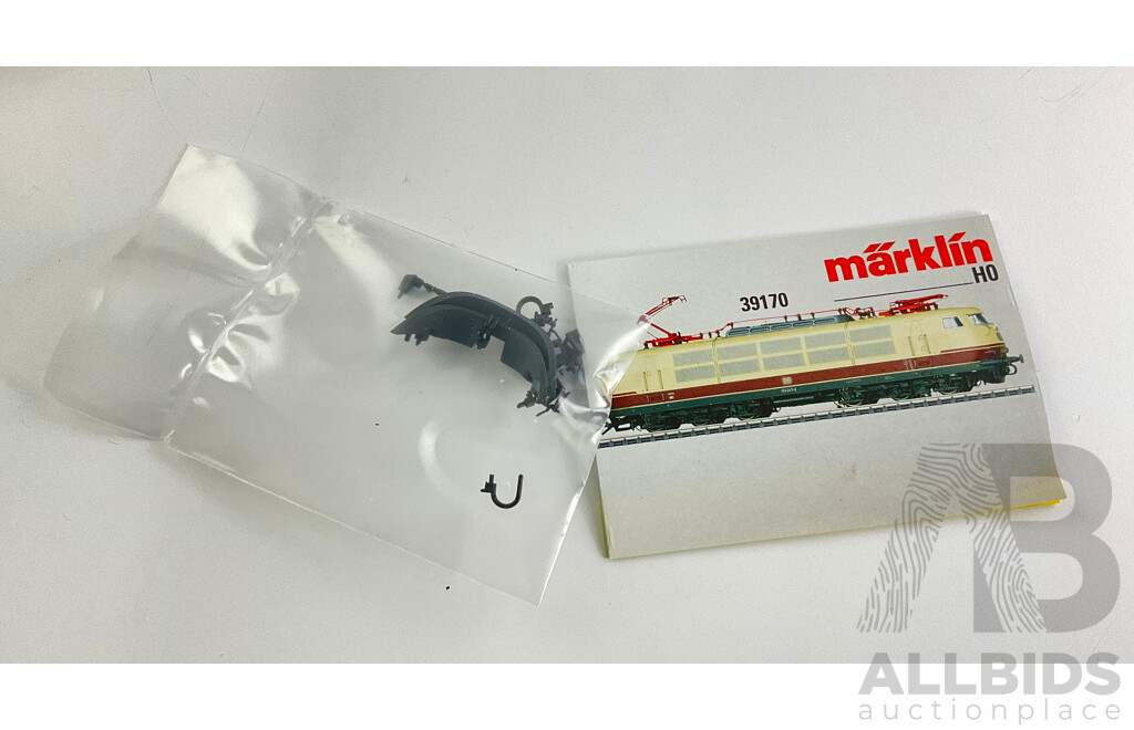 Marklin HO Scale German Electric Locomotive 103249-2, 39170