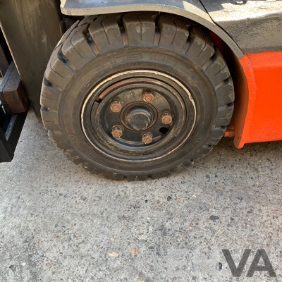 2017 TOYOTA 3-Wheel Battery Forklift (FREEZER SPEC) (8FBE20)