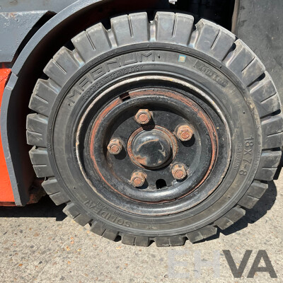 2017 TOYOTA 3-Wheel Battery Forklift (FREEZER SPEC) (8FBE20)
