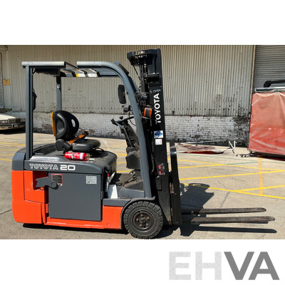2017 TOYOTA 3-Wheel Battery Forklift (FREEZER SPEC) (8FBE20)
