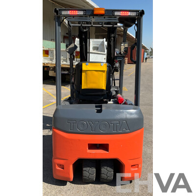2017 TOYOTA 3-Wheel Battery Forklift (FREEZER SPEC) (8FBE20)