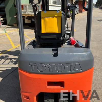 2017 TOYOTA 3-Wheel Battery Forklift (FREEZER SPEC) (8FBE20)