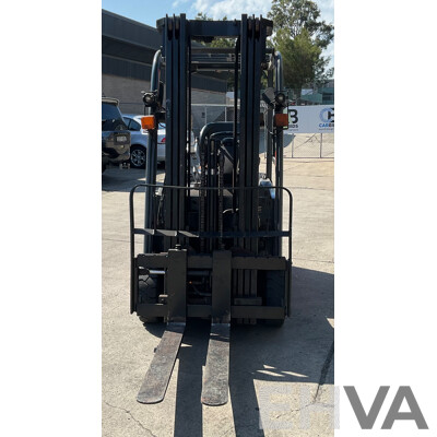 2017 TOYOTA 3-Wheel Battery Forklift (FREEZER SPEC) (8FBE20)