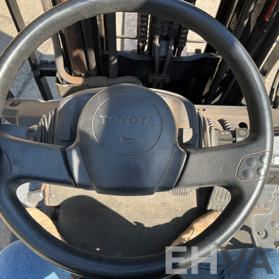 2017 TOYOTA 3-Wheel Battery Forklift (FREEZER SPEC) (8FBE20)
