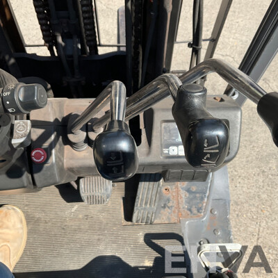 2017 TOYOTA 3-Wheel Battery Forklift (FREEZER SPEC) (8FBE20)