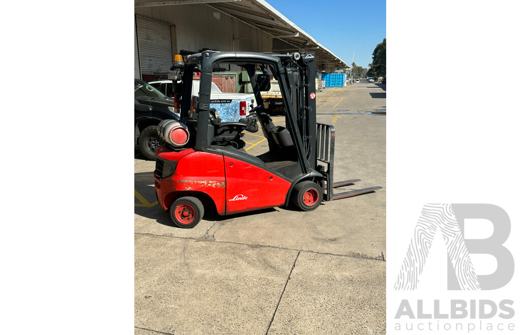 2008 Linde H20 Forklift 2 Tonne