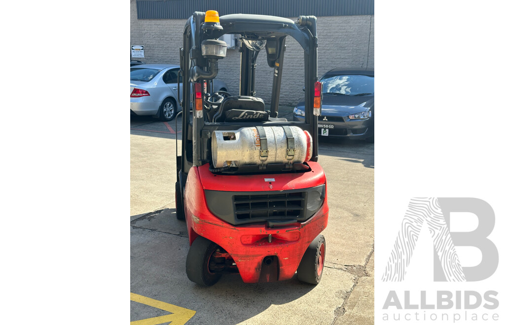 2008 Linde H20 Forklift 2 Tonne