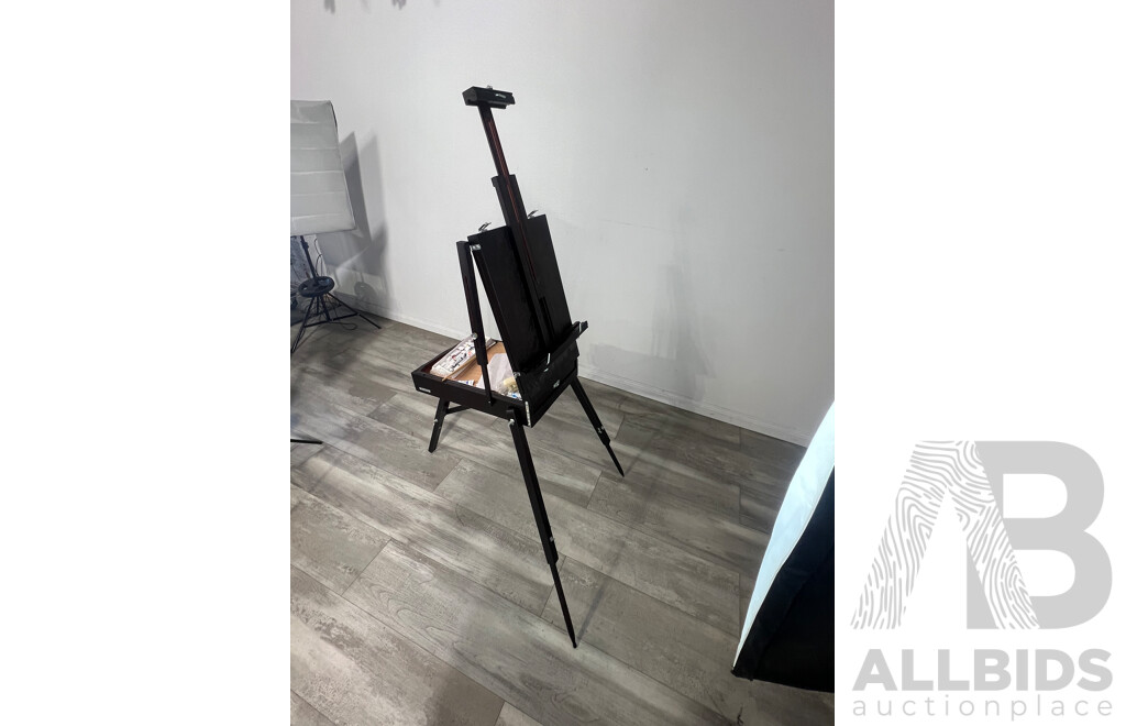 Fold Out Artists Easel