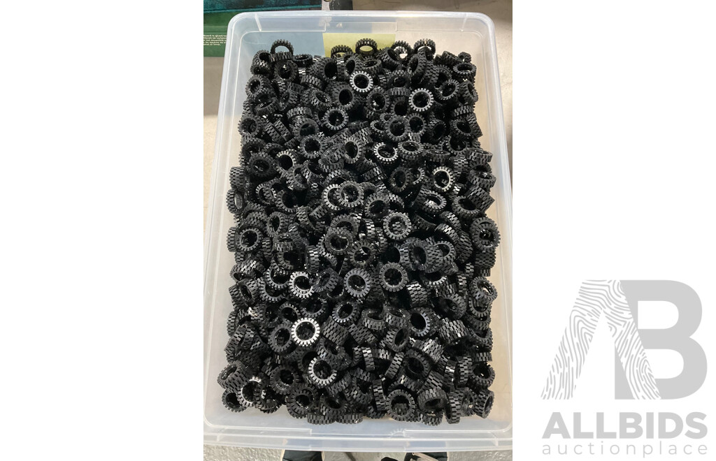 Large Collection Lego Rubber Tyers, Approx 3KG