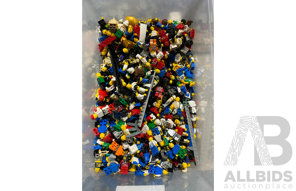 Large Collection Lego Minifigures Including City, Space, Starwars and More, Approx 1 KG