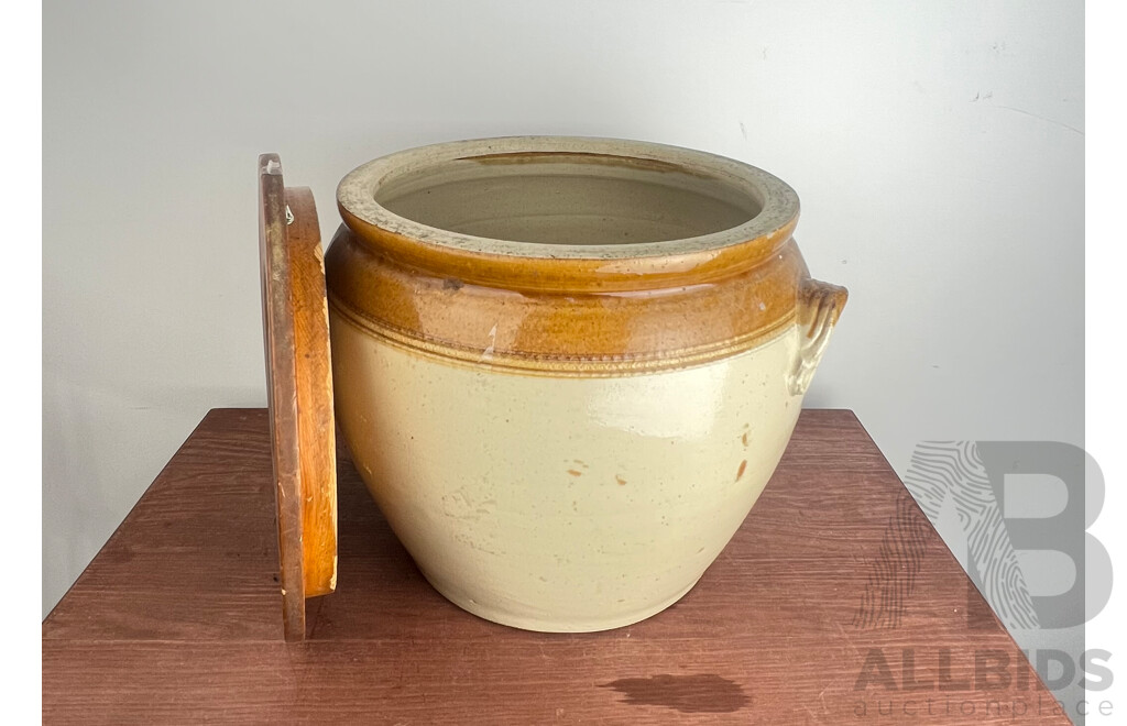 Large Vintage Fowler Pottery Crock Pot