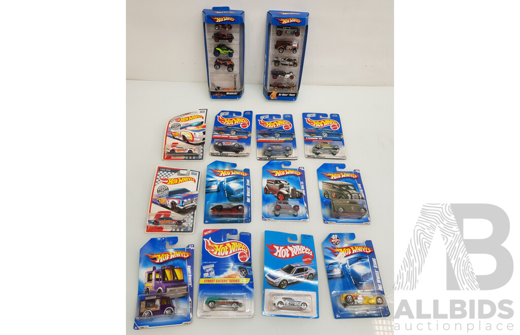 Assorted Hot Wheels Model Cars - Lot of 14