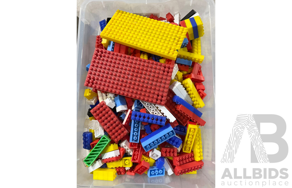 Large Assortment of Vintage Folley's Building Bricks, Made in Australia (Lego Style)