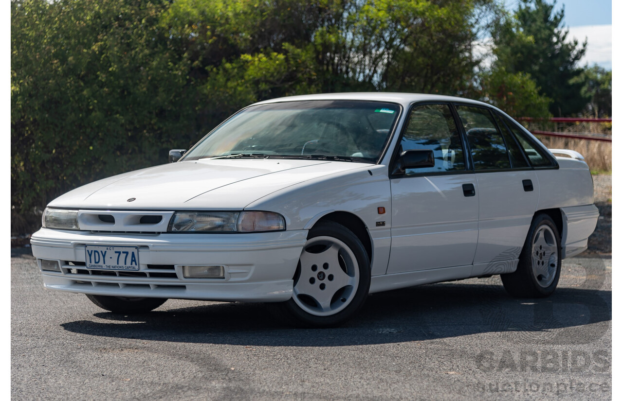 6/1992 Holden HSV SV Clubsport VP Build No.175 4d Sedan White V8 5.0L