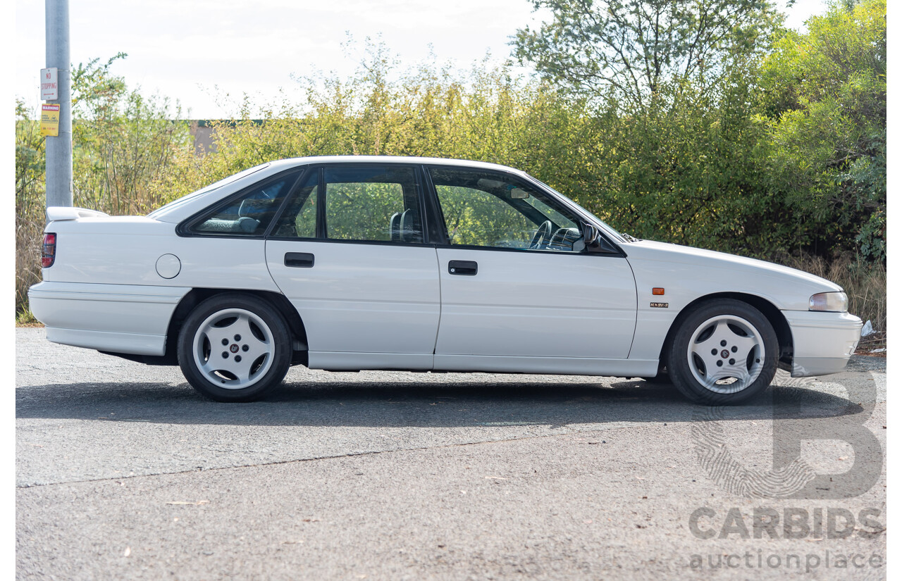 6/1992 Holden HSV SV Clubsport VP Build No.175 4d Sedan White V8 5.0L