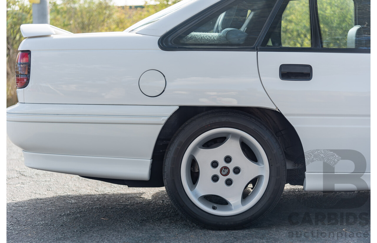 6/1992 Holden HSV SV Clubsport VP Build No.175 4d Sedan White V8 5.0L