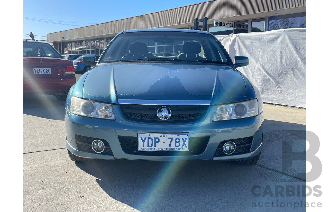 12/2004 Holden Berlina  VZ 4d Sedan Blue 3.6L