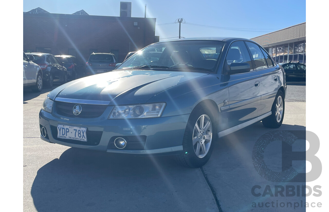 12/2004 Holden Berlina  VZ 4d Sedan Blue 3.6L