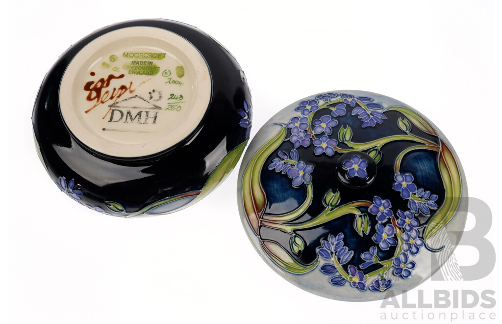 Limited Edition 243 of 250 Moorcroft Porcelain Lidded Dish in Remeberence Design in Original Box