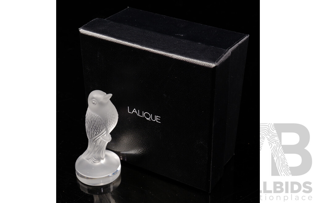 Lalique Crystal Clear Hummingbird Seal in Original Box