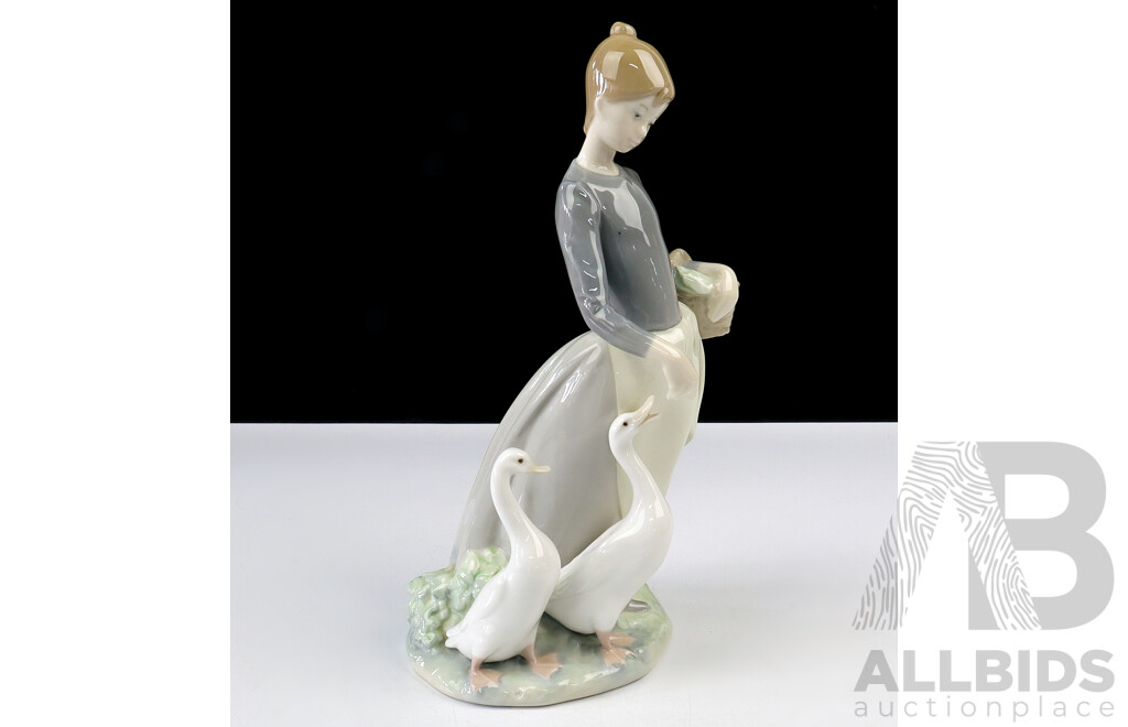 Lladro Porcelain Figure, Young Girl with Basket and Two Ducks