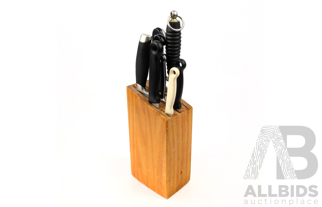 Wooden Knife Block Containing Seben Chefs Knives Including Wusthof Trident Chefs Knife, F Dick Filleting Knife, Three Zwilling Henckels Examples, Sharpening Steel and More