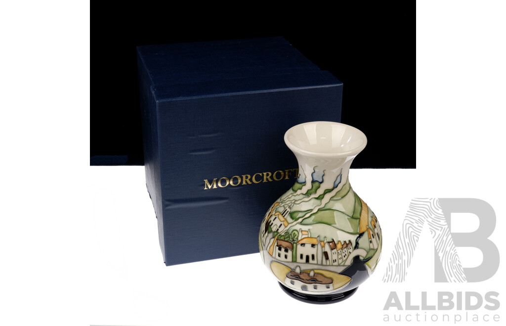 Moorcroft Porcelain Limited Edition 128 of 150 Vase by Paul Hilditch in Original Box