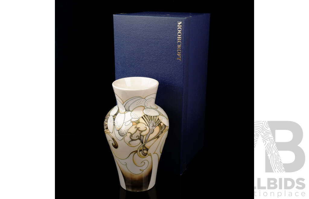 Limited Edition 14 of 150 Large Moorcroft Porcelain Vase in Cow Parsley Design by Emma Bossons in Original Box