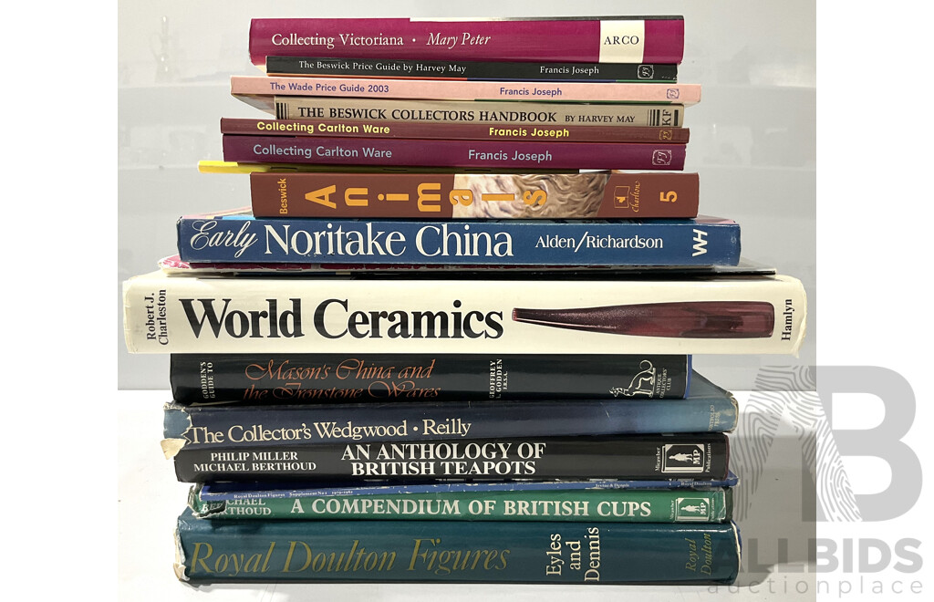 Large Collection Books Relating to Porcelain Collecting Including Royal Doulton, Beswick, Noritake, Carltonware, Wade and More